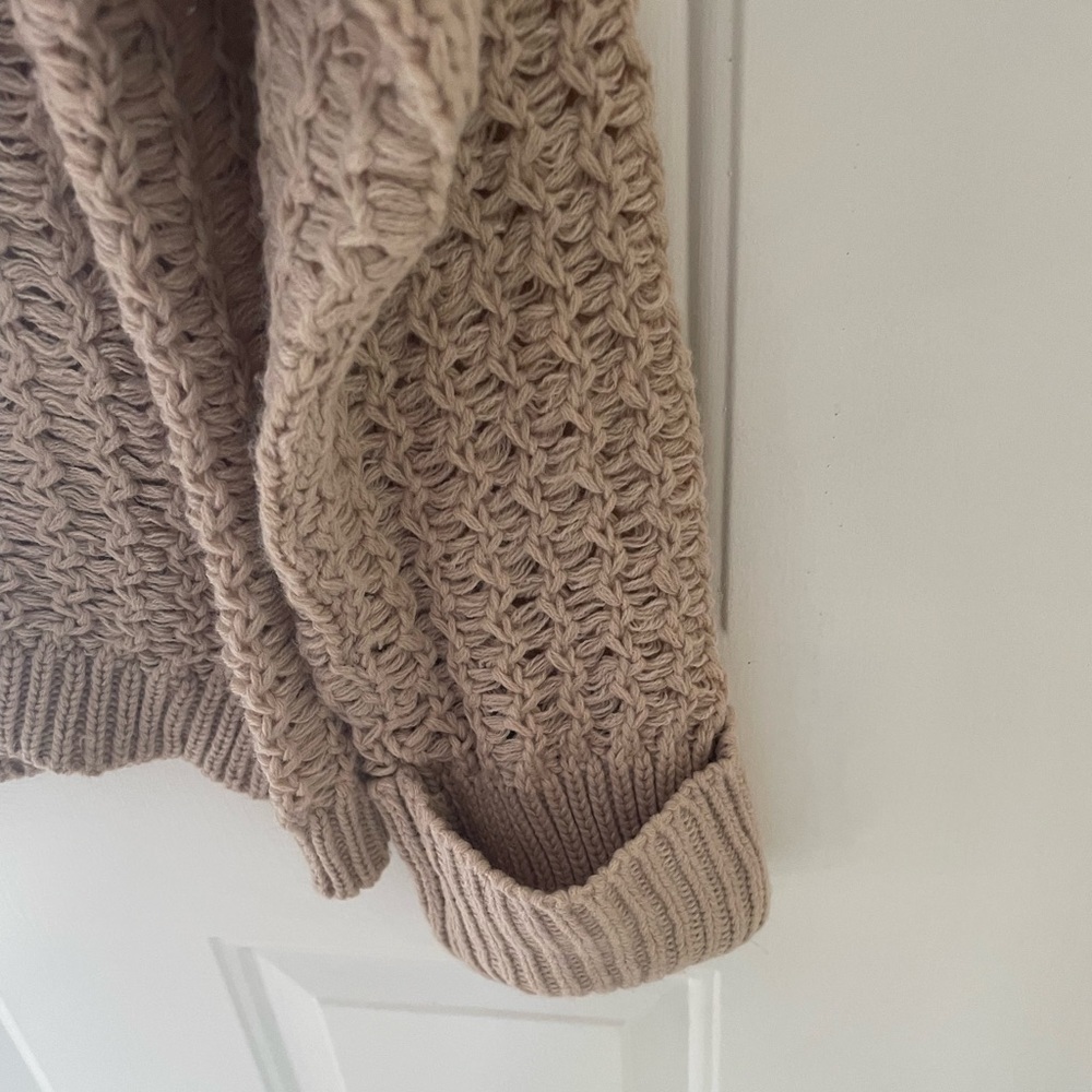 Purple Snow Beige Net Vneck Sweater Medim - Picture 3 of 9